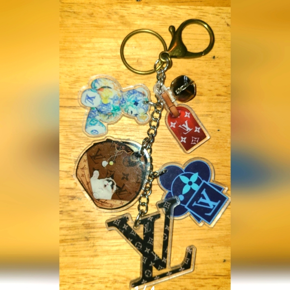 Lv keychain